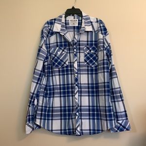 Reclaim men’s long sleeve button down shirt.